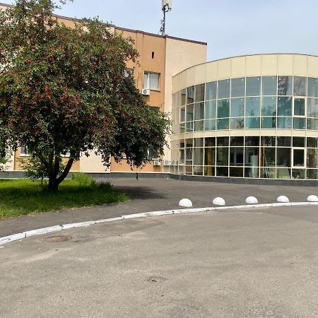 Dinamo Hotel Charkiv Esterno foto