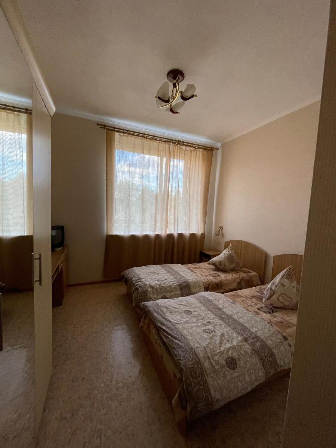 Dinamo Hotel Charkiv Esterno foto